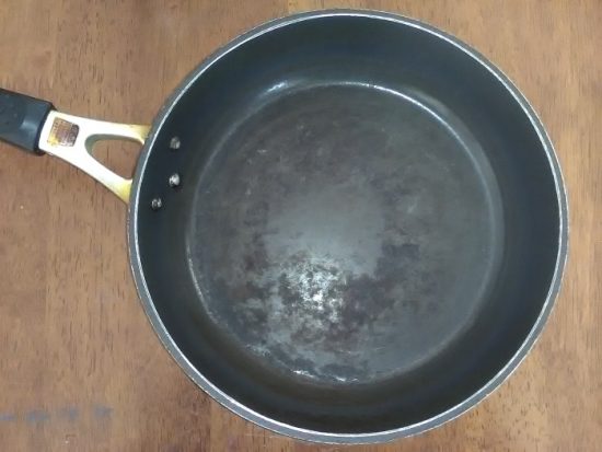 古いセラブリッドフライパン